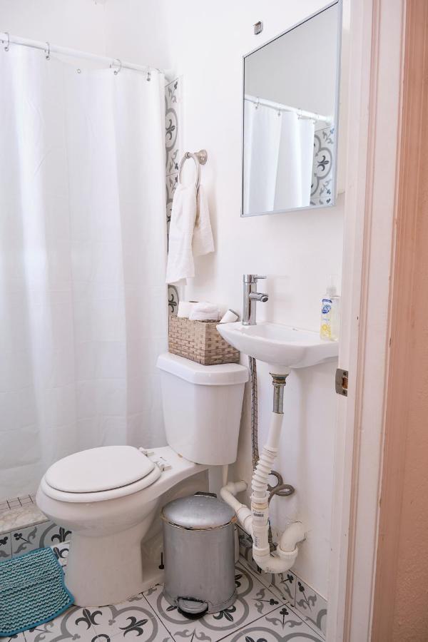 Migue'S Tiny Miami Alcove Apartment Bagian luar foto