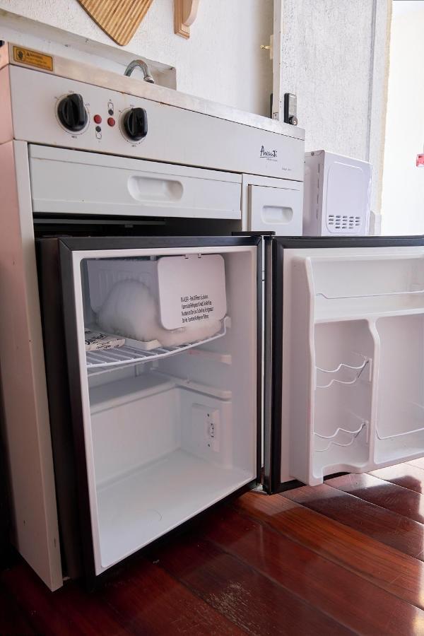 Migue'S Tiny Miami Alcove Apartment Bagian luar foto